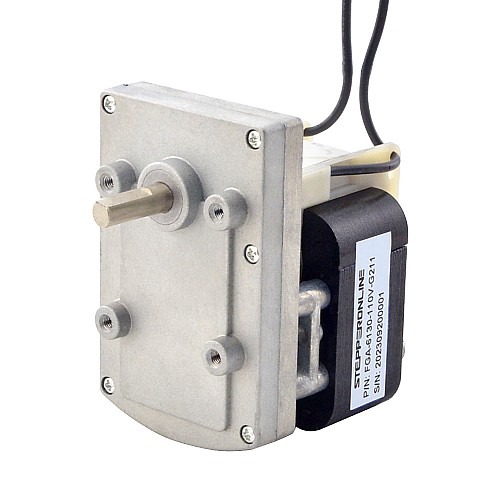 мотор-редуктор переменного тока 110 В, 40 кг/см/15 об/мин с прямоугольным цилиндрическим редуктором 211:1