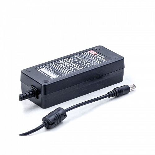 GST40A15-P1J MEANWELL 40 Вт 15 В постоянного тока 2,67 А 115/230 В переменного тока, надежный, экологичный промышленный адаптер переменного тока