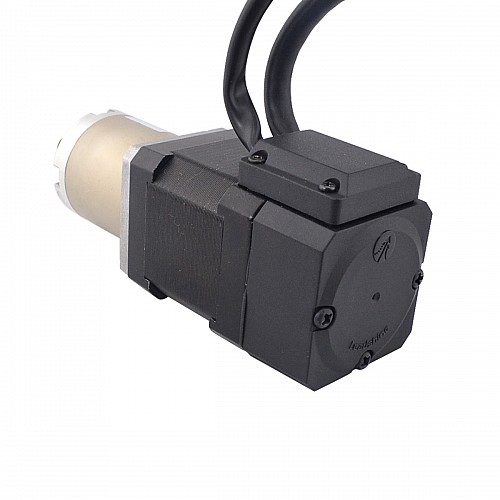 Шаговый двигатель Nema 17 с редуктором замкнутого контура, длина = 48 мм, передаточное отношение 51:1, энкодер 1000 имп/об (4000 циклов/об)