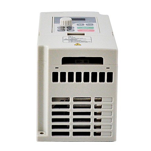 Преобразователь частоты STEPPERONLINE CNC VFD 1,5 кВт 2 л.с. 14 А 110 В для управления скоростью вращения шпинделя Преобразователь частоты STEPPERONLINE CNC VFD 1,5 кВт 2 л.с. 14 А 110 В для управления скоростью вращения шпинделя